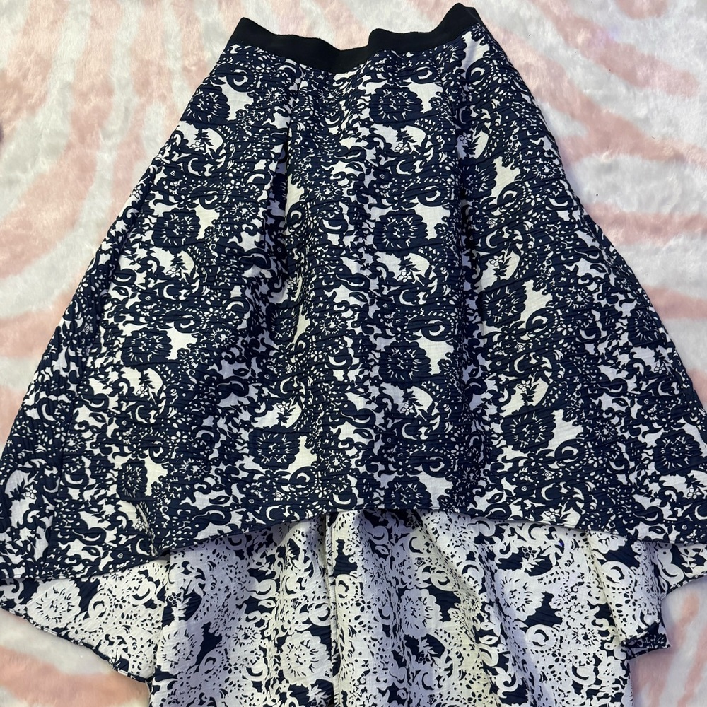 cutest midi skirt - Picture 1 of 3